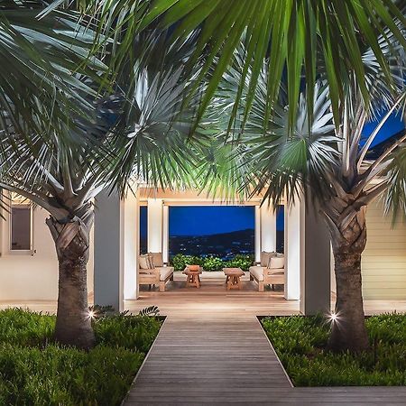 Ideally Located Prestigious Villa Toiny エクステリア 写真