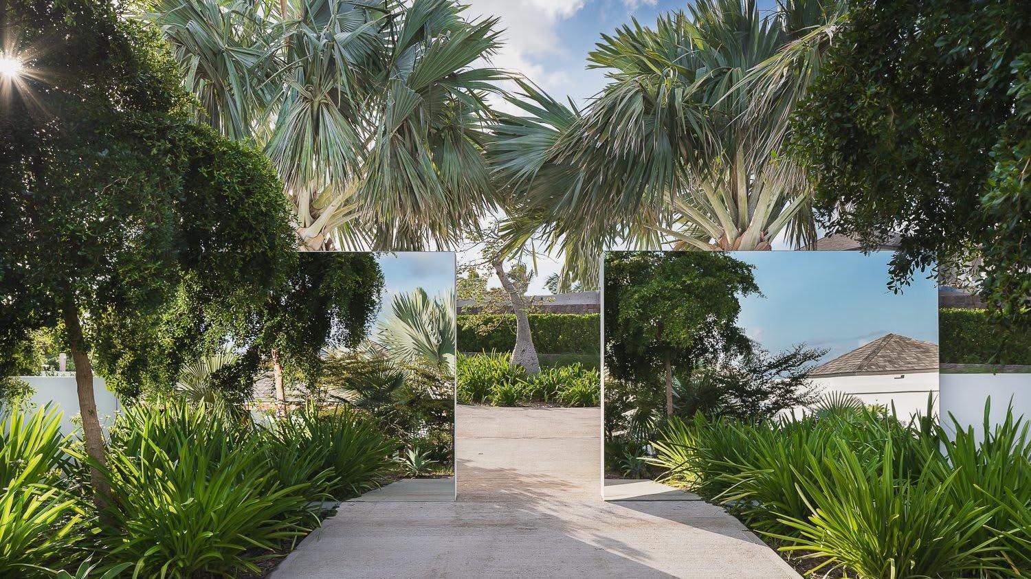 Ideally Located Prestigious Villa Toiny エクステリア 写真
